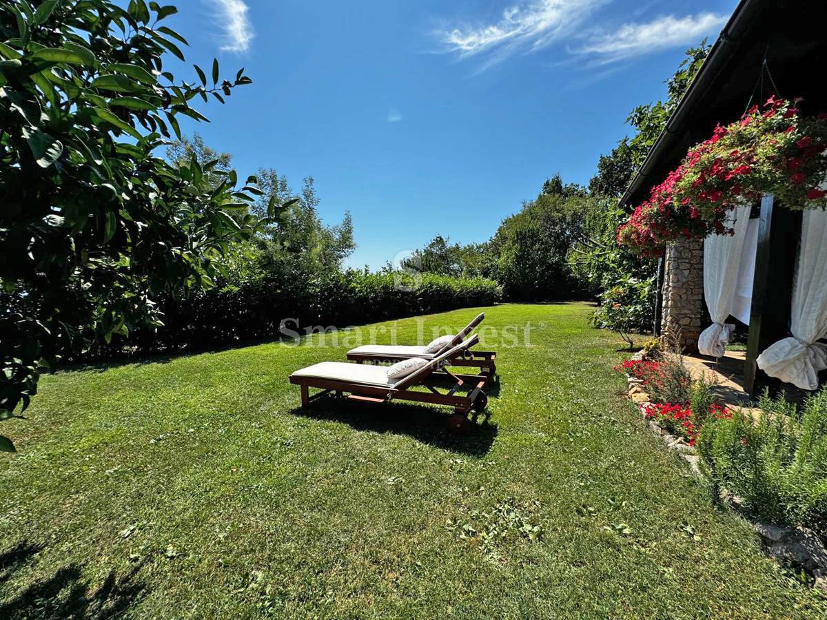 LOVRAN, očarljiva hiša s čudovitim pogledom na morje