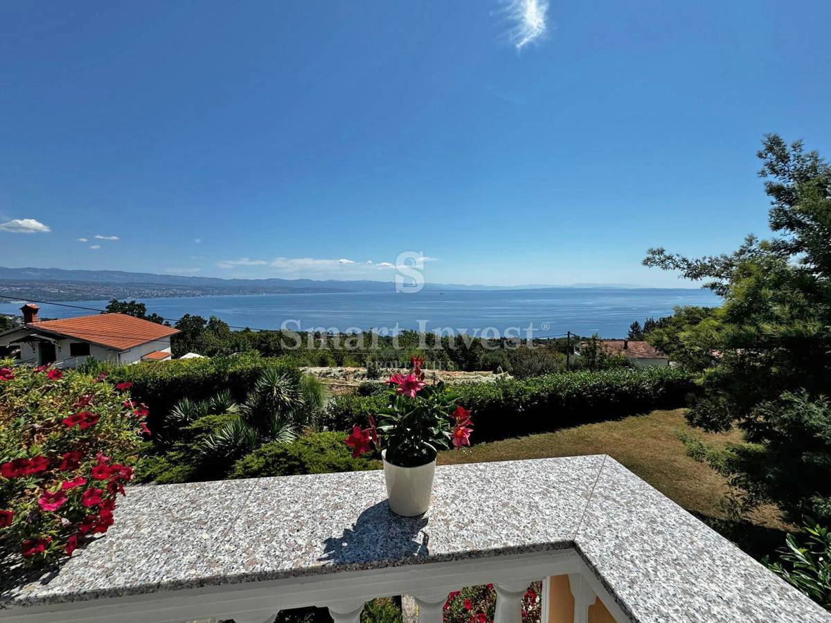 LOVRAN, očarljiva hiša s čudovitim pogledom na morje