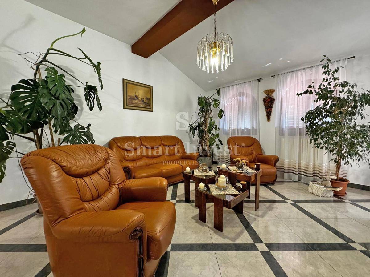 LOVRAN, očarljiva hiša s čudovitim pogledom na morje