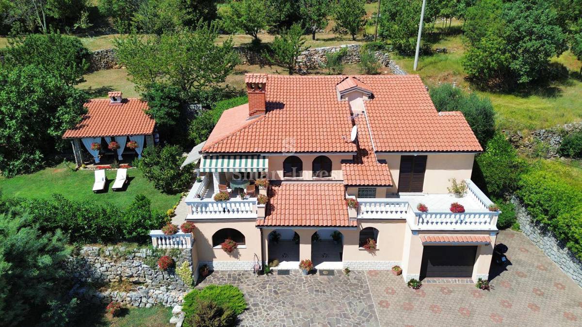 LOVRAN, očarljiva hiša s čudovitim pogledom na morje