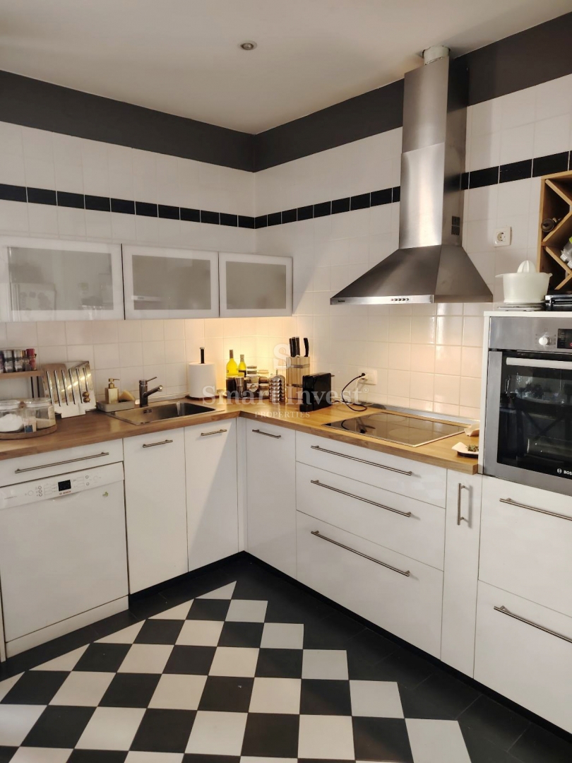 OPATIJA, prostorno stanovanje z balkonom in pogledom na morje