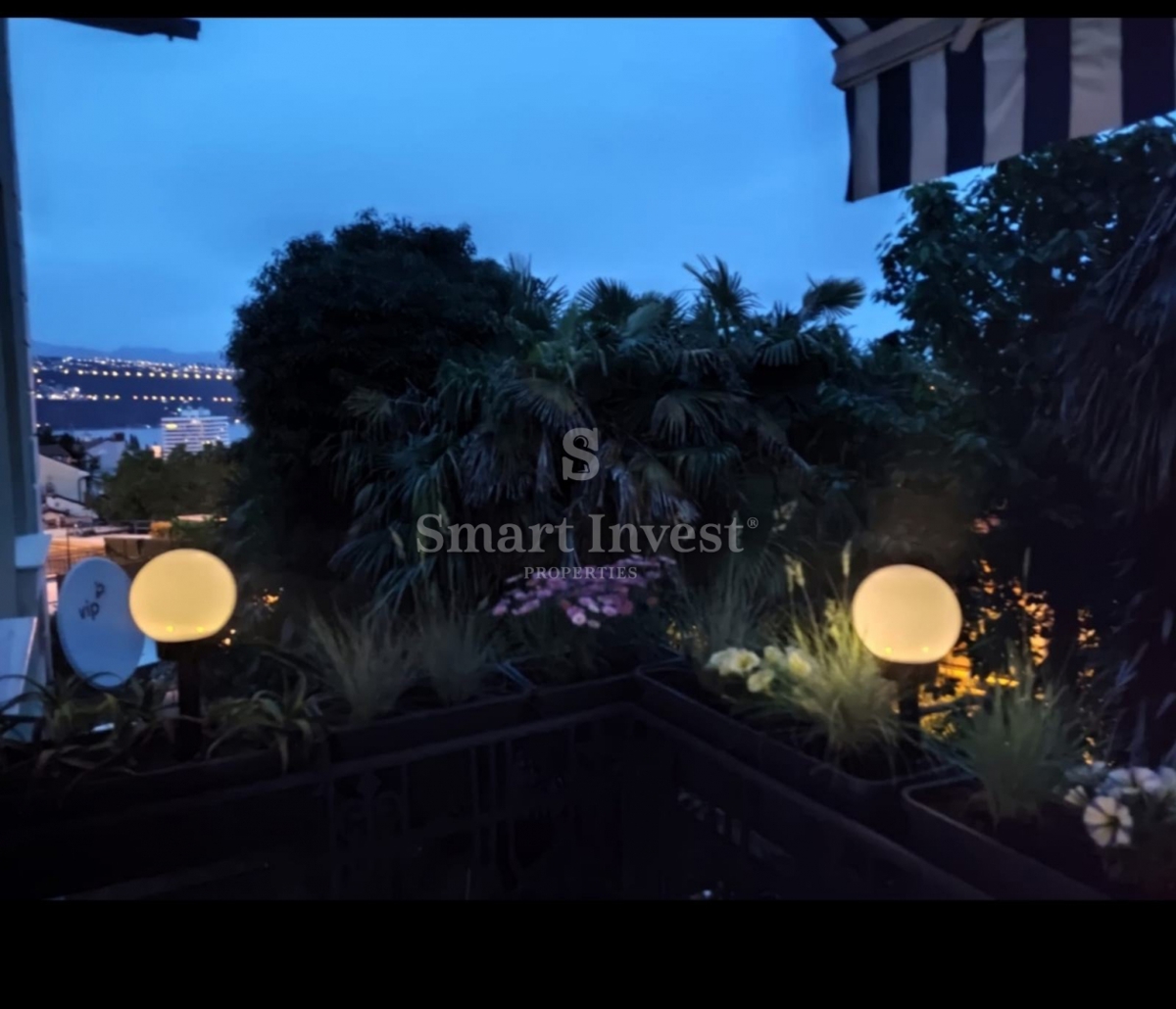 OPATIJA, prostorno stanovanje z balkonom in pogledom na morje