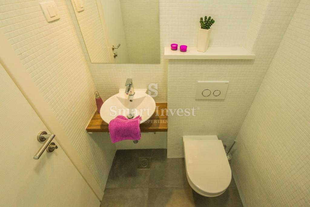 IKA - OPRIĆ, vila s 4 apartmaji in panoramskim pogledom na morje