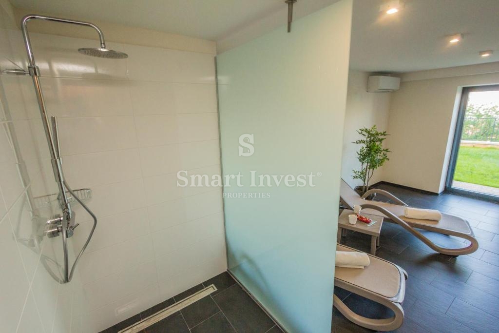 IKA - OPRIĆ, vila s 4 apartmaji in panoramskim pogledom na morje