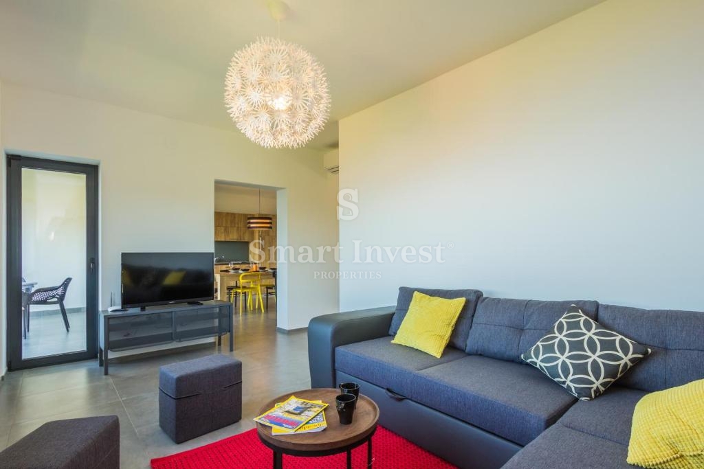 IKA - OPRIĆ, vila s 4 apartmaji in panoramskim pogledom na morje