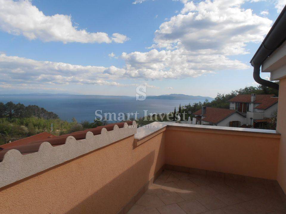 OPATIJA, luksuzna vila z apartmaji, bazenom in pogledom na morje
