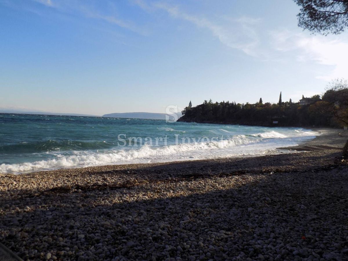 OPATIJSKA RIVIERA,   Zemljišče 2095 m2 ob morju, turistične namene