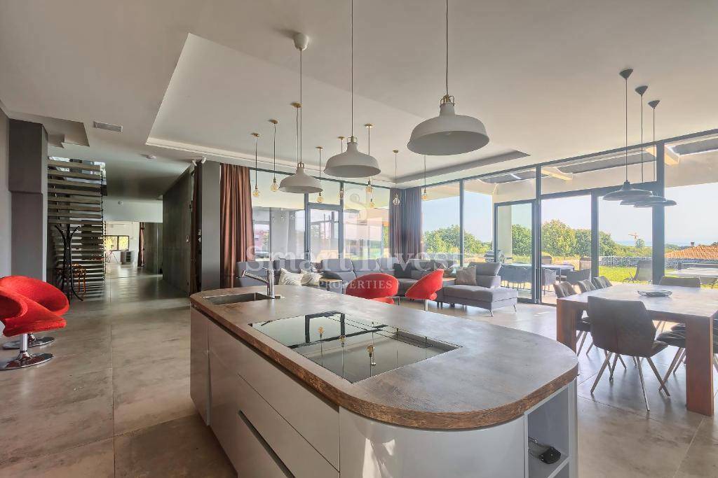 ISTRIA - MEDULIN, MODERN 4-BEDROOMS VILLA WITH SEA VIEW