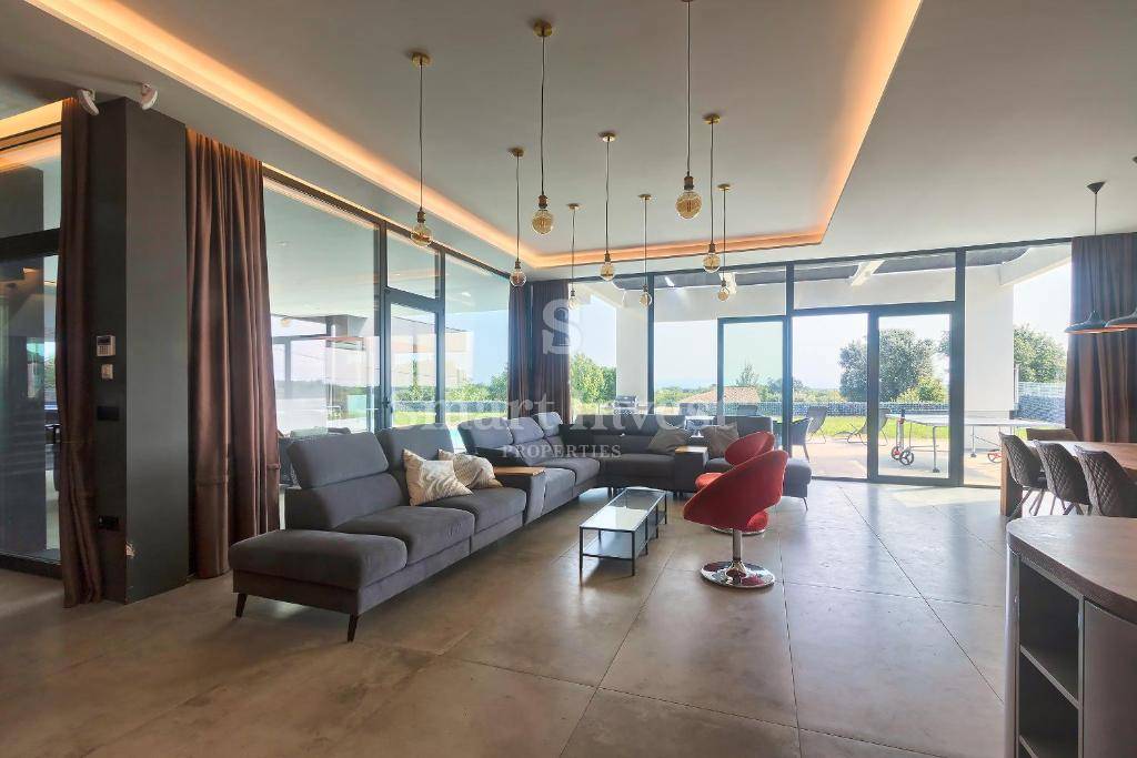 ISTRIA - MEDULIN, MODERN 4-BEDROOMS VILLA WITH SEA VIEW