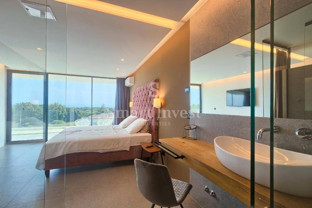 ISTRIA - MEDULIN, MODERN 4-BEDROOMS VILLA WITH SEA VIEW