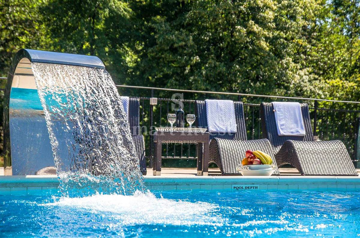 OPATIJA, Ekskluzivna vila z bazenom in teniškim igriščem, prodamo