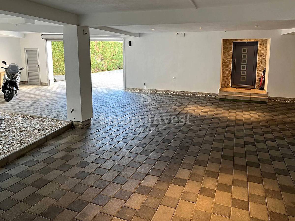 OPATIJA, Ekskluzivna vila z bazenom in teniškim igriščem, prodamo