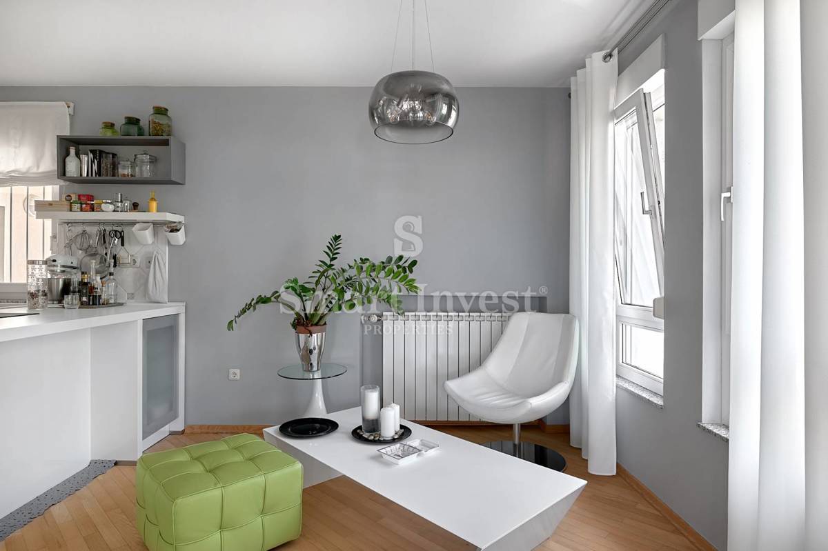 OPATIJA, Vila s pogledom na morje in prostornim vrtom, prodamo