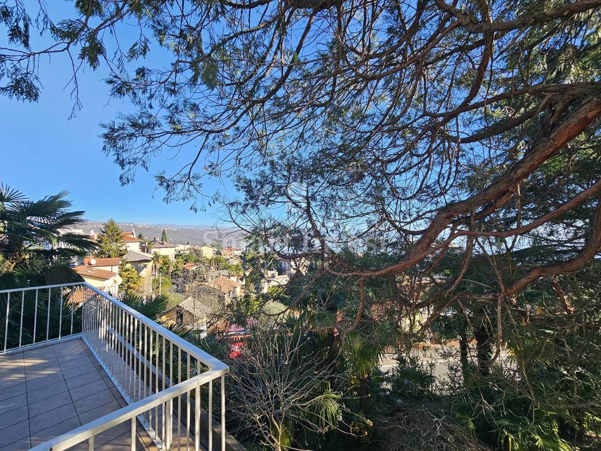 OPATIJA - CENTER, Samostojna hiša s pogledom na morje, blizu morja