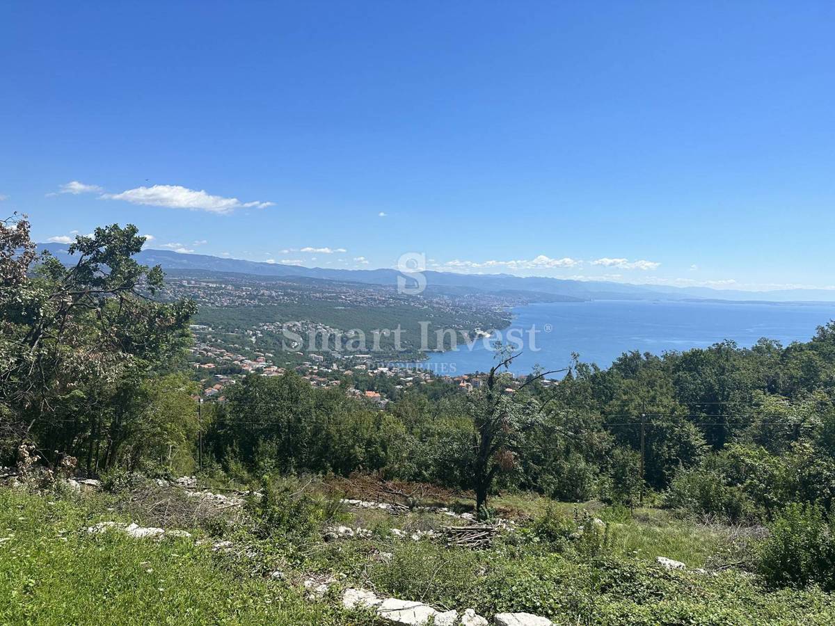 OPATIJA - BREGI, gradbeno zemljišče 5208 m2 s pogledom na morje