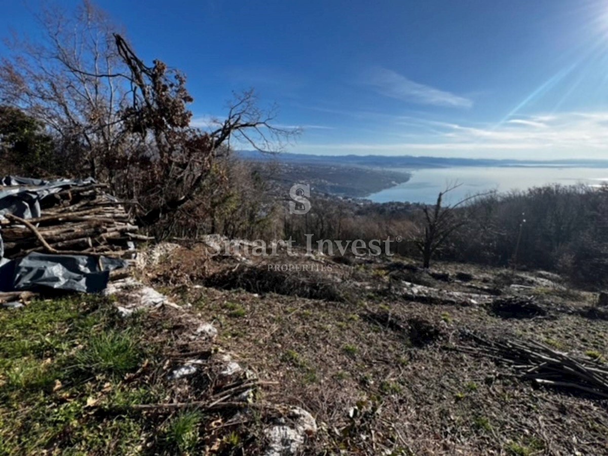 OPATIJA - BREGI, gradbeno zemljišče 5208 m2 s pogledom na morje