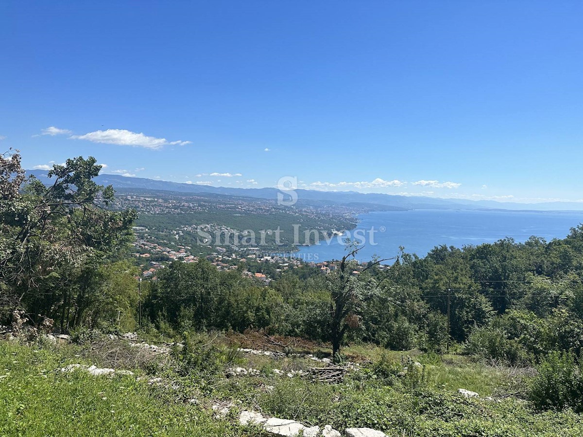 OPATIJA - BREGI, gradbeno zemljišče 5208 m2 s pogledom na morje