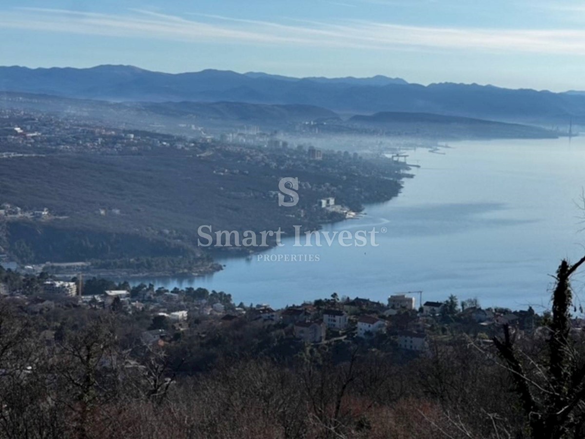 OPATIJA - BREGI, gradbeno zemljišče 5208 m2 s pogledom na morje