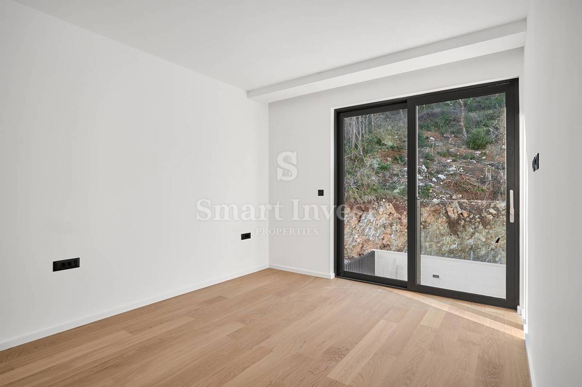 OPATIJA, luksuzen penthouse z neprekosljivim pogledom na morje in strešno teraso z bazenom