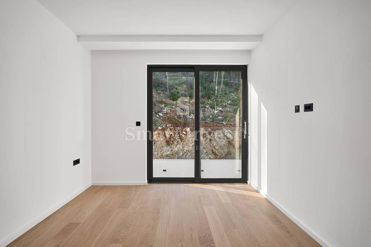 OPATIJA, luksuzen penthouse z neprekosljivim pogledom na morje in strešno teraso z bazenom