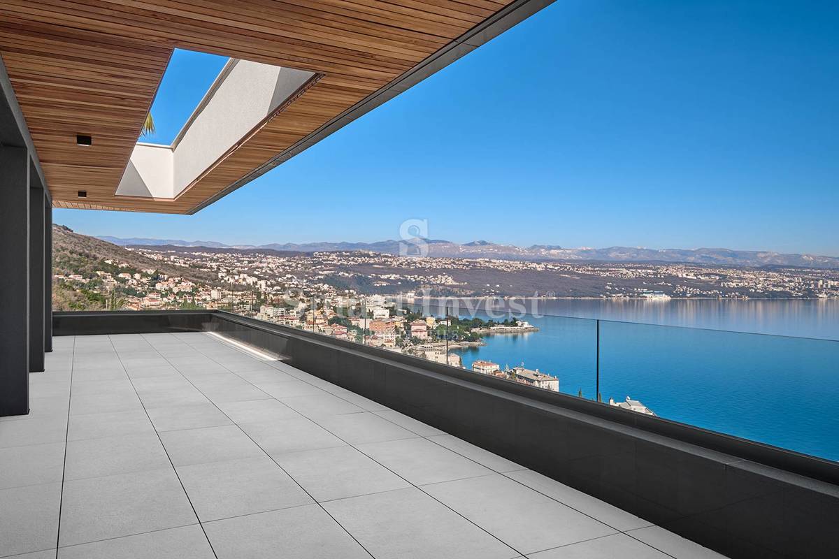 OPATIJA, luksuzen penthouse z neprekosljivim pogledom na morje in strešno teraso z bazenom
