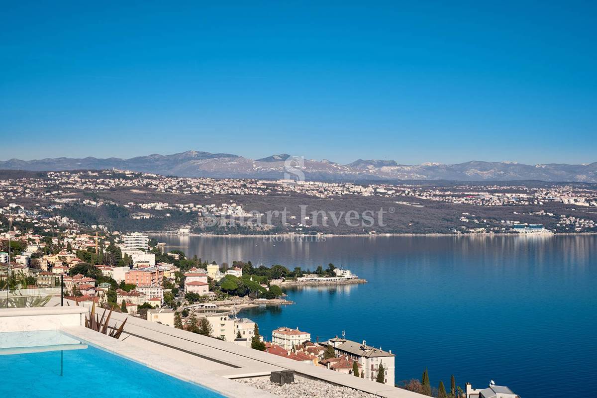 OPATIJA, luksuzen penthouse z neprekosljivim pogledom na morje in strešno teraso z bazenom