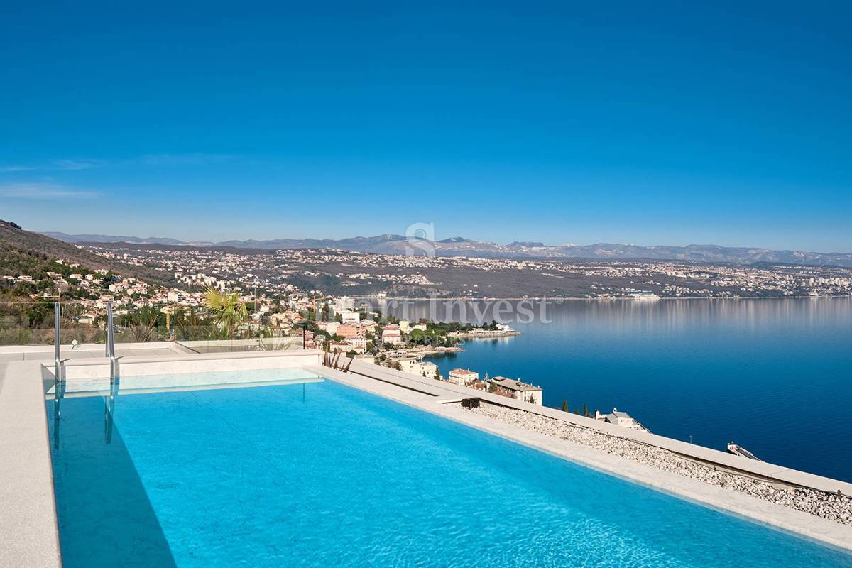 OPATIJA, luksuzen penthouse z neprekosljivim pogledom na morje in strešno teraso z bazenom