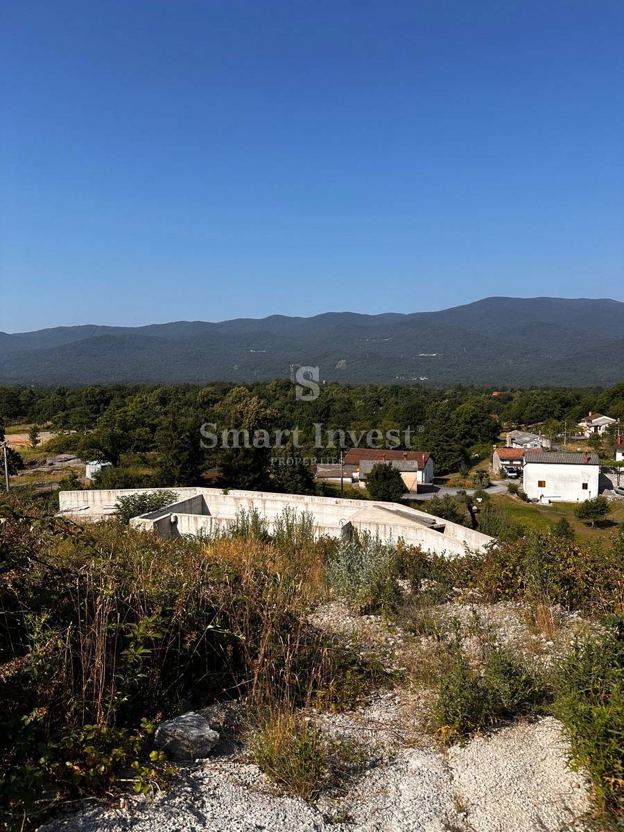 OPATIJA - MATULJI, gradbeno zemljišče s projektom