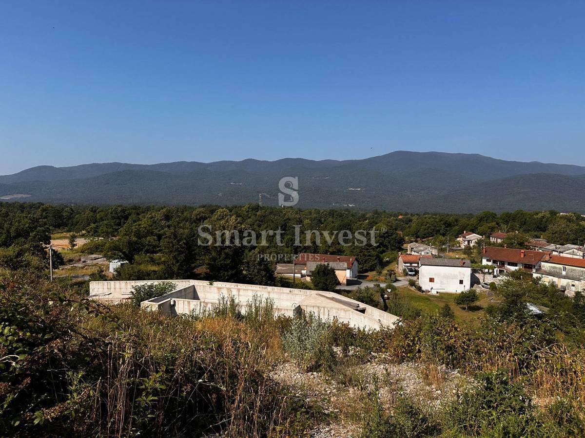 OPATIJA - MATULJI, gradbeno zemljišče s projektom