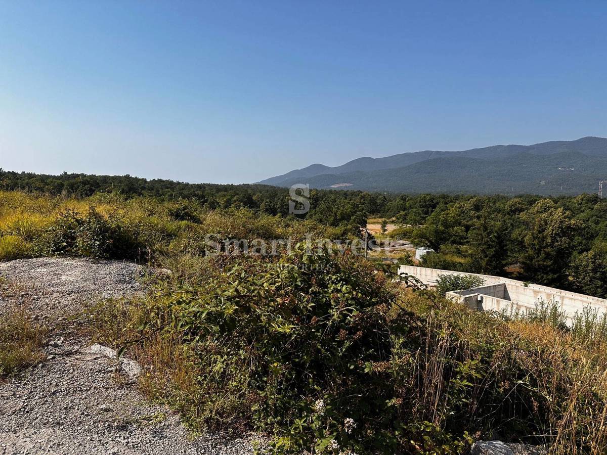 OPATIJA - MATULJI, gradbeno zemljišče s projektom