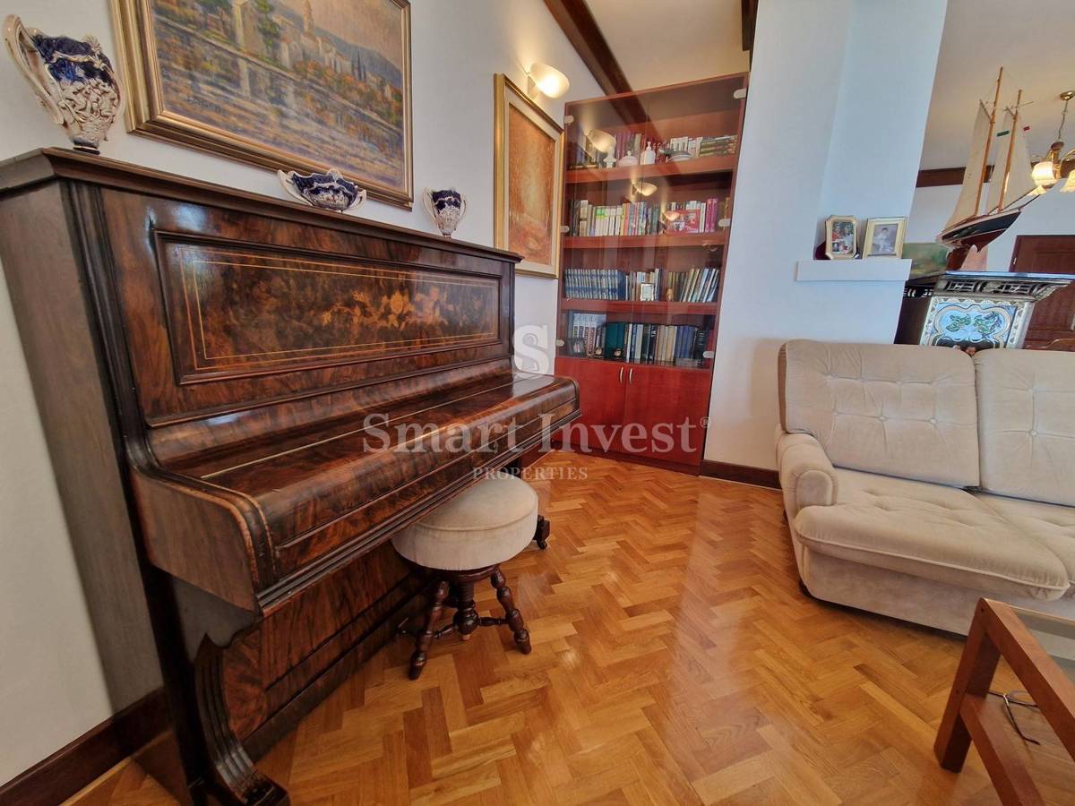 OPATIJA, stanovanje z garažo in pogledom na morje