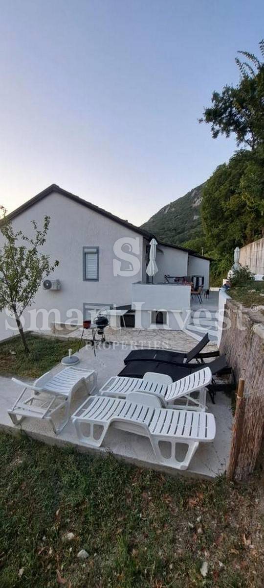 ISTRA - PLOMIN, hiša 270 m2, poslovno stanovanjska možnost