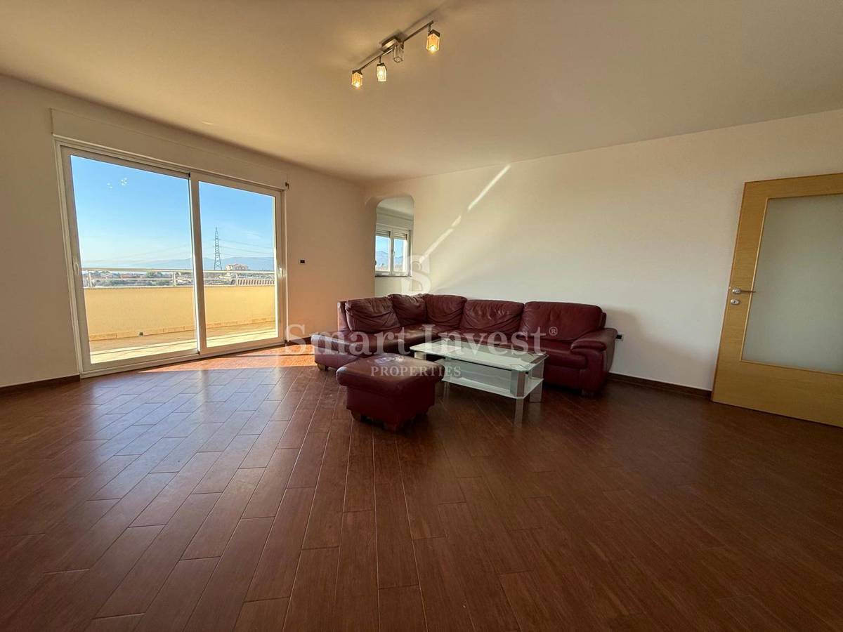 VIŠKOVO, čudovito dvoetažno stanovanje 170 m2