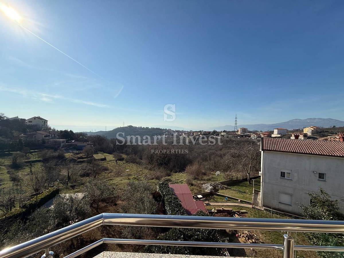 VIŠKOVO, čudovito dvoetažno stanovanje 170 m2