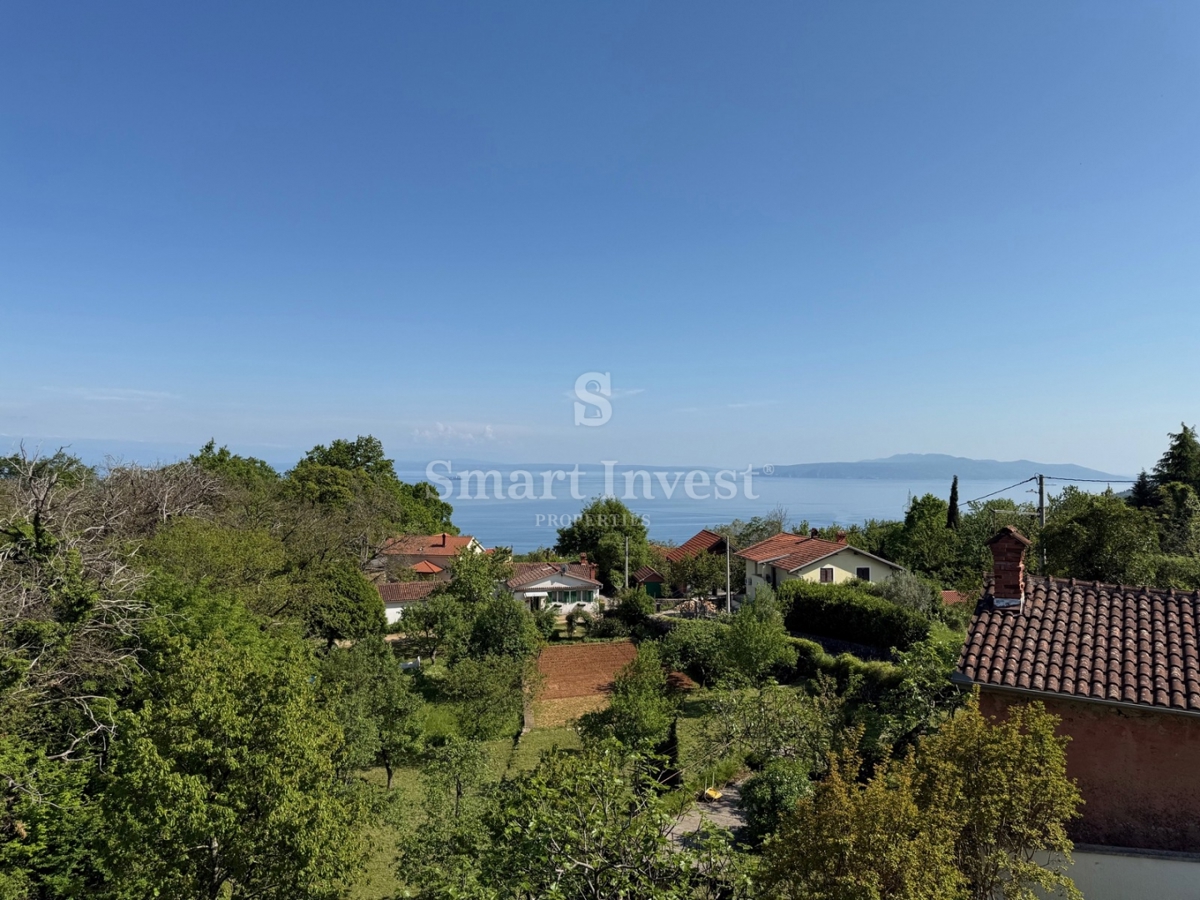 IČIĆI - POLJANE, samostojna hiša z bazenom