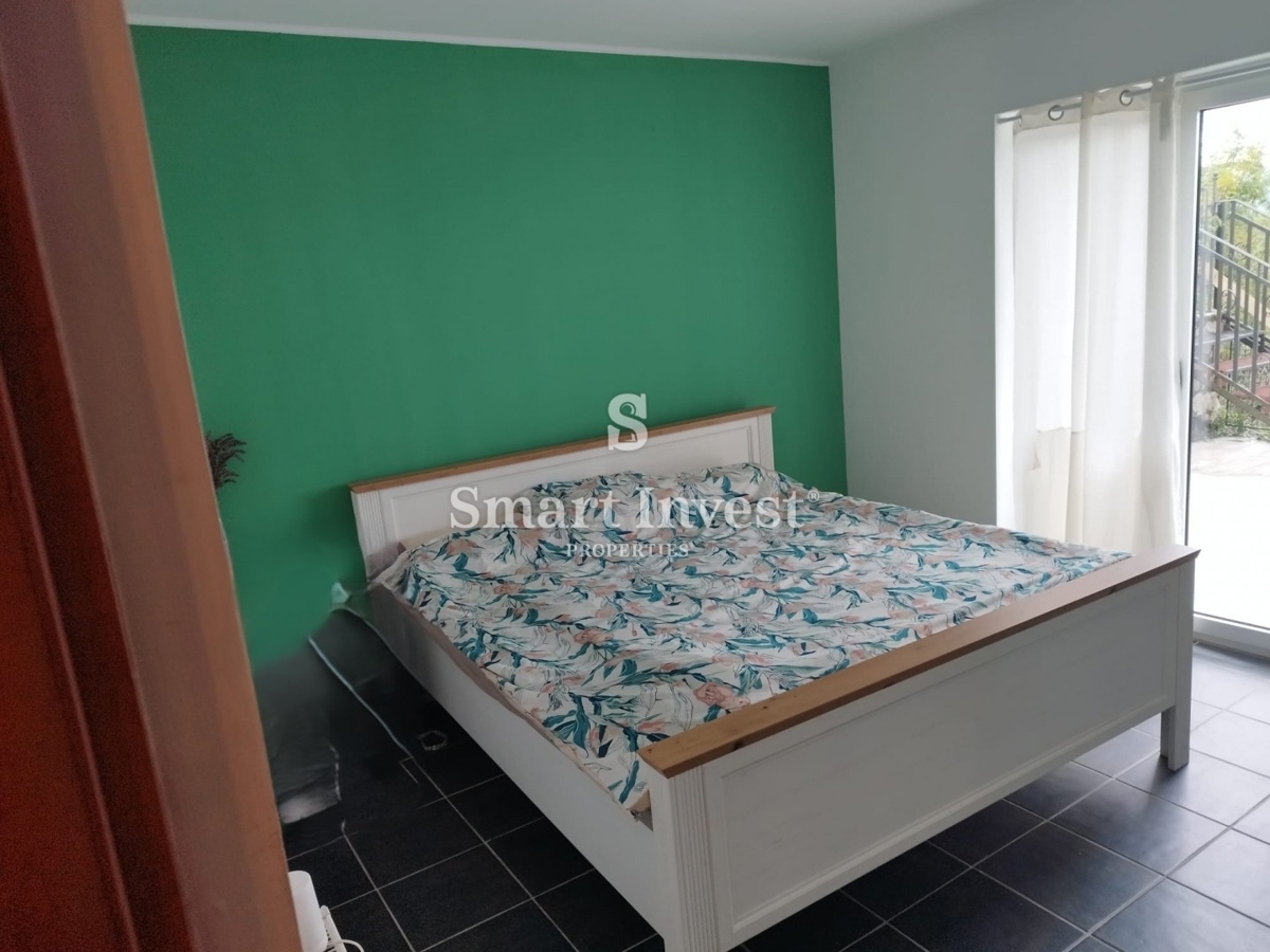 OPATIJA - RUKAVAC, stanovanje s teraso in pogledom na morje