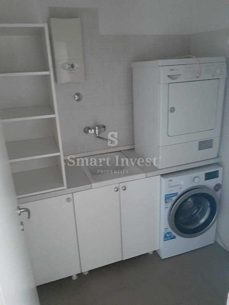 RIJEKA - CENTER, prostorno stanovanje s pogledom na morje