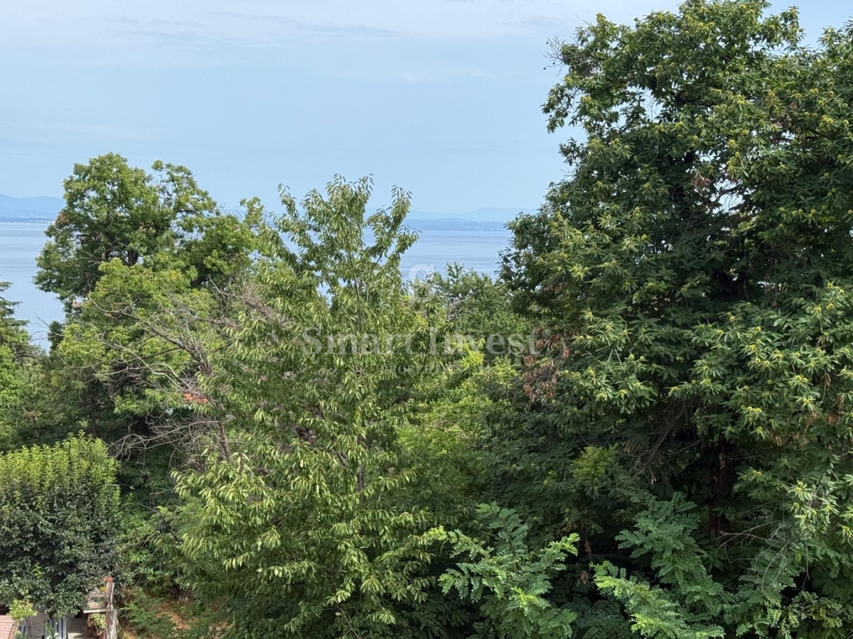 Zemljišče Lovran, 1.035m2