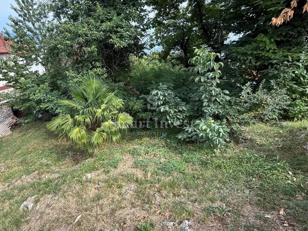 Zemljišče Lovran, 1.035m2