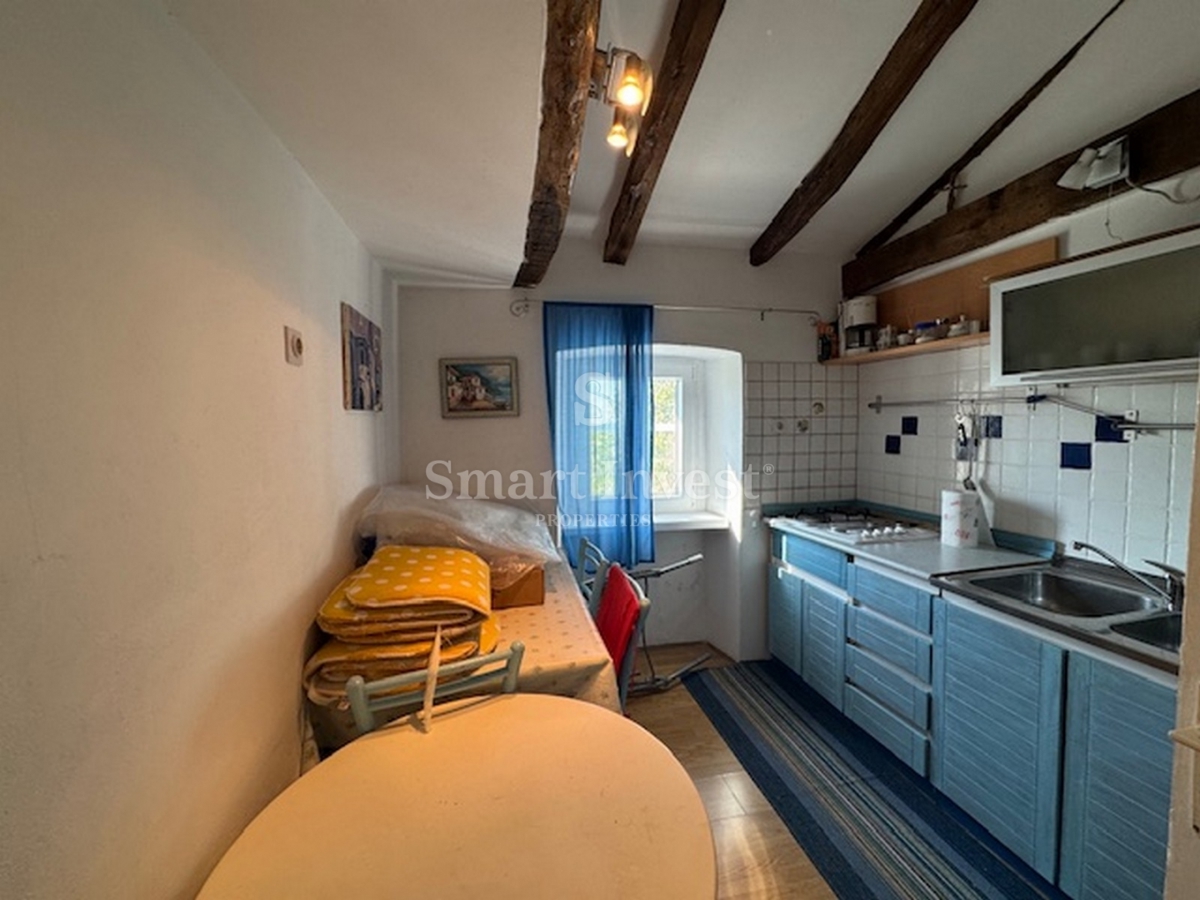 BRSEČ, popolnoma prenovljena avtentična hiša