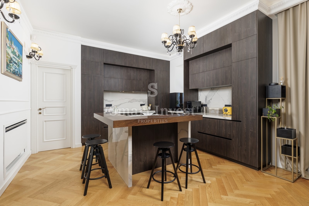 OPATIJA, luksuzni penthouse v stari vili s parkirnim mestom
