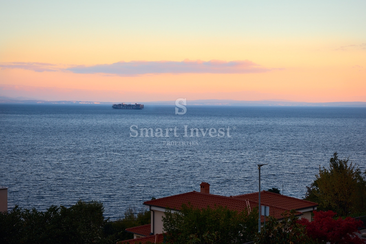 OPATIJA, 3-sobno stanovanje s pogledom na morje in garažo