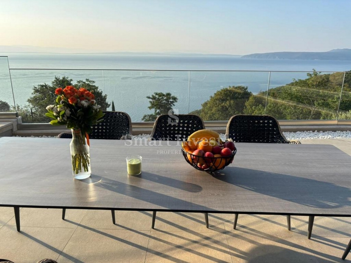 Hiša Medveja, Lovran, 235m2