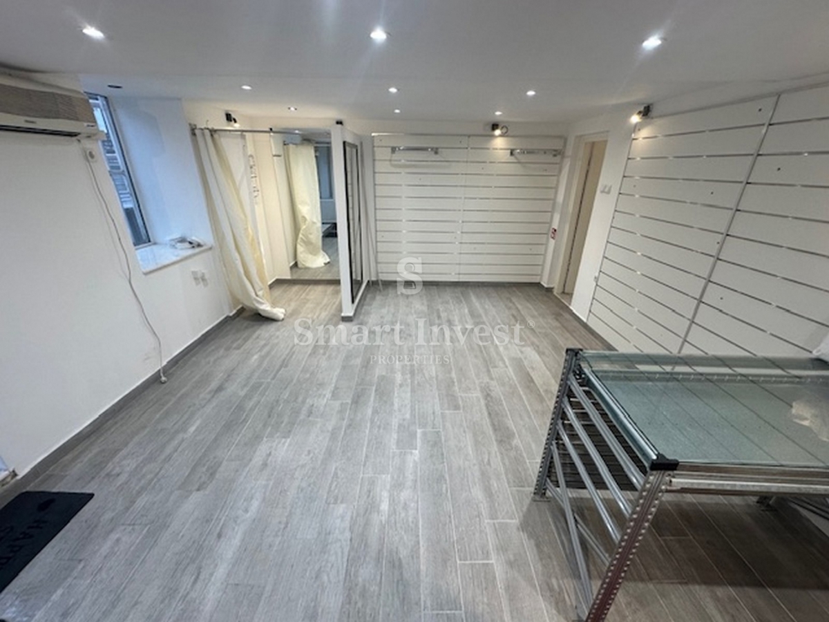 Poslovni prostor Centar, Rijeka, 15m2