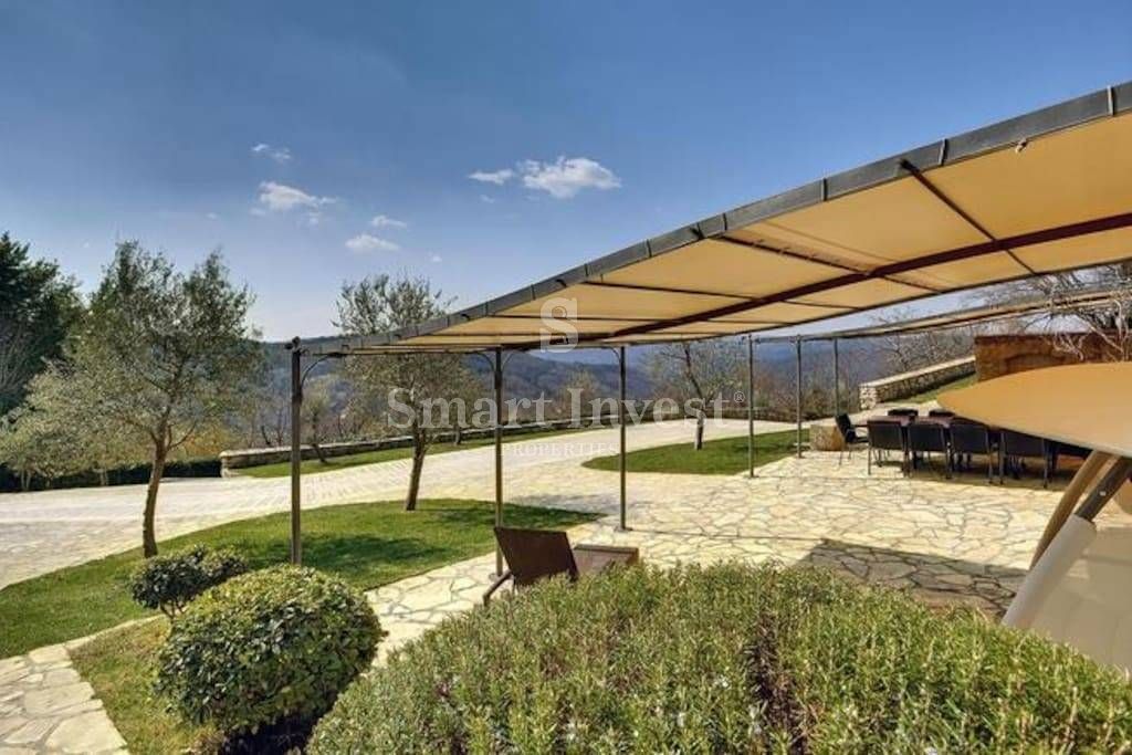 ISTRIA - LUPOGLAV, COMPLEX OF RENOVATED VILLAS