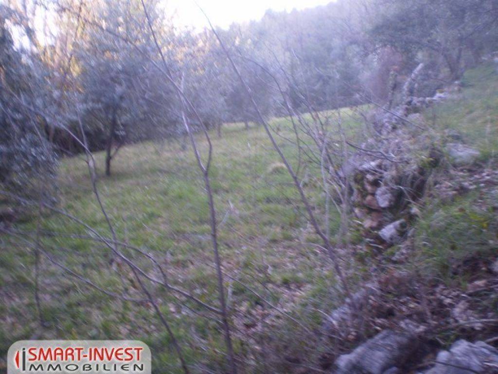LOVRAN, Zazidljivo zemljišče 960 m2 s pogledom na morje, prodamo