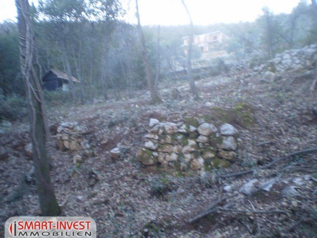 LOVRAN, Zazidljivo zemljišče 960 m2 s pogledom na morje, prodamo