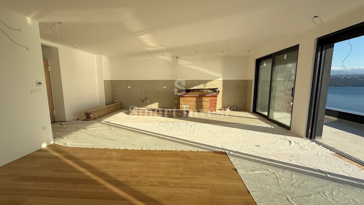 OPATIJA, Luksuzni penthouse s pogledom na morje in garažo