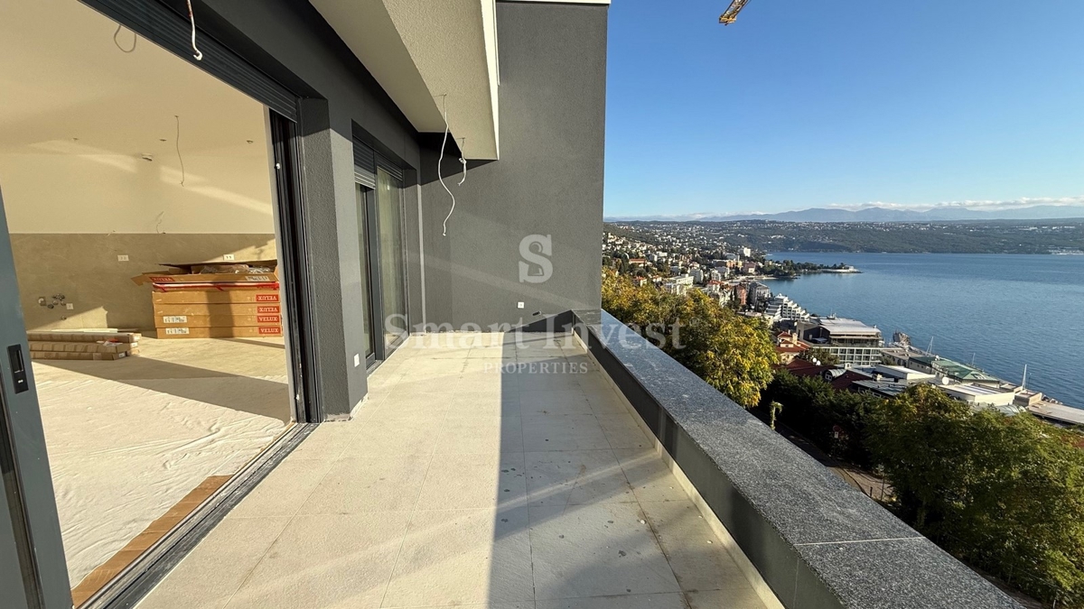 OPATIJA, Luksuzni penthouse s pogledom na morje in garažo