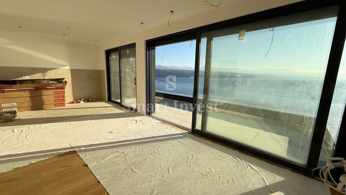 OPATIJA, Luksuzni penthouse s pogledom na morje in garažo
